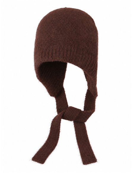 Gorro de punto con orejeras y lazos