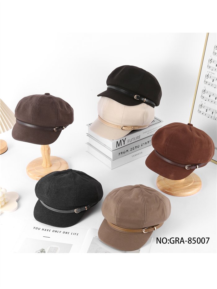 Gorra marinera con detalle hebilla