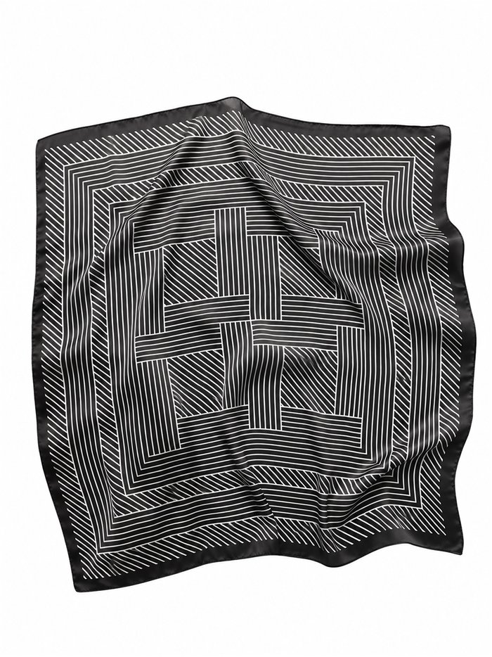 Quadratischer Schal mit geometrischem Linienmuster