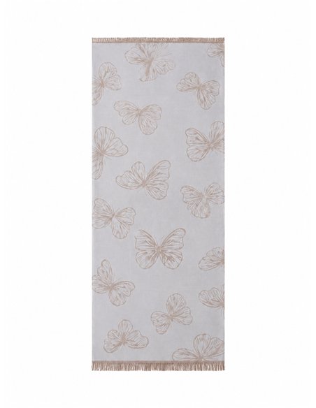 Lenço estampado com borboletas e franjas finas.
