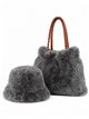 Conjunto gorro y bolso de pelo sintético