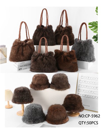 Conjunto gorro y bolso de pelo sintético 2