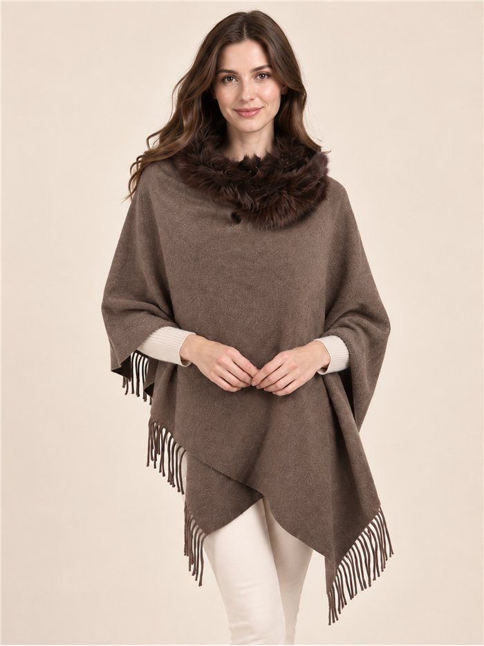 Poncho liso cuello de pelo sintético
