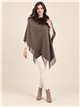 Poncho liso cuello de pelo sintético