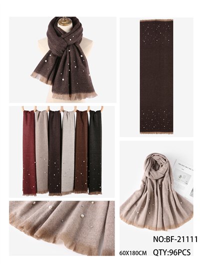 Lenço com pérolas e strass 2