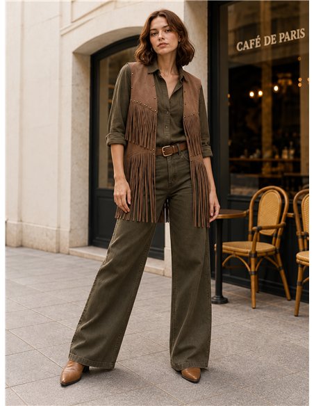 Chaleco largo efecto ante con tachuelas y flecos