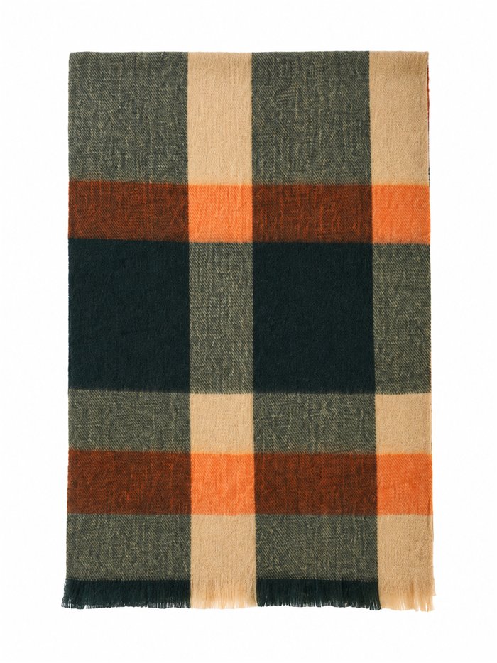 Warmer karierter Schal