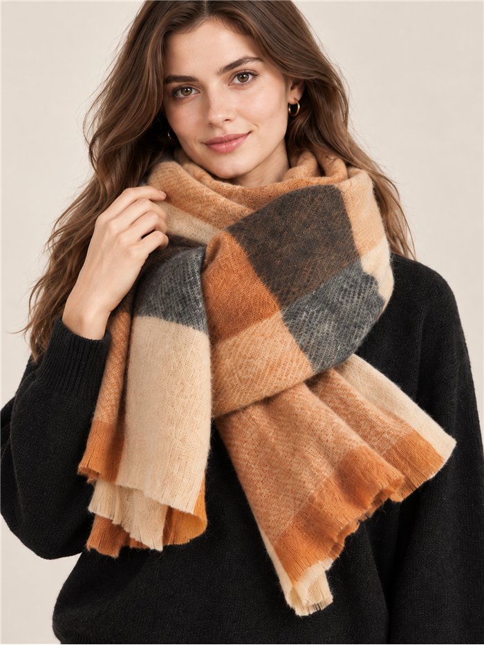 Warmer karierter Schal