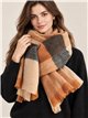 Warmer karierter Schal