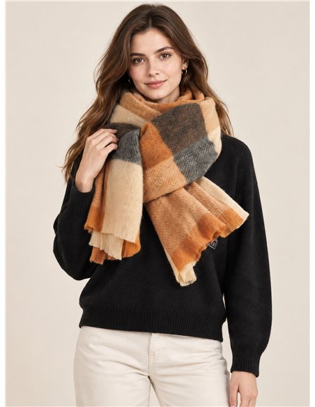 Warmer karierter Schal