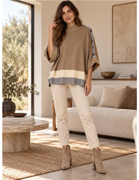Pull oversize à boutons latéraux