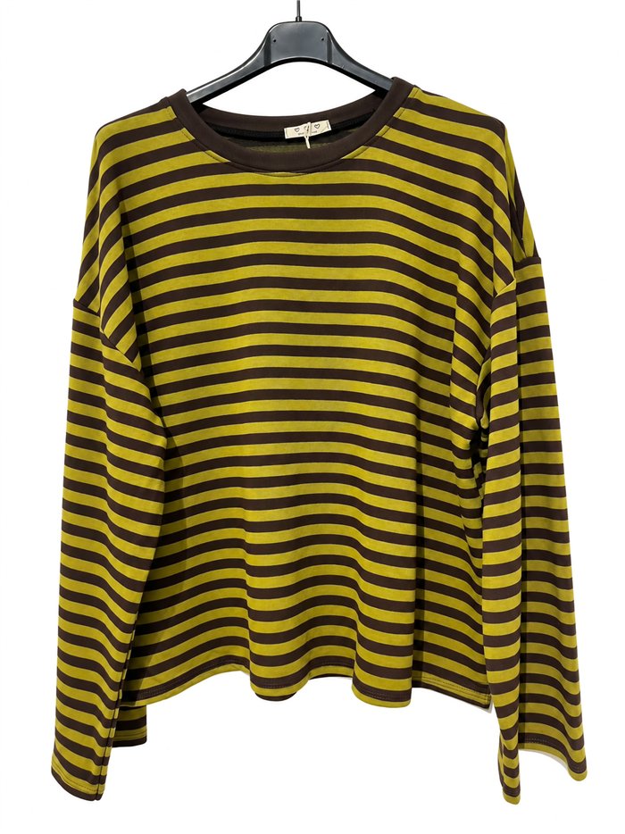 Camiseta amplia de rayas