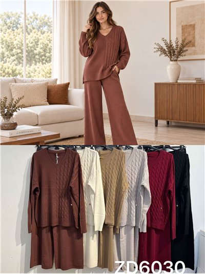Conjunto de suéter e calça de tricô 2