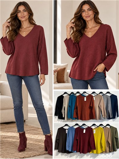 Fine-knit V-neck sweater 2