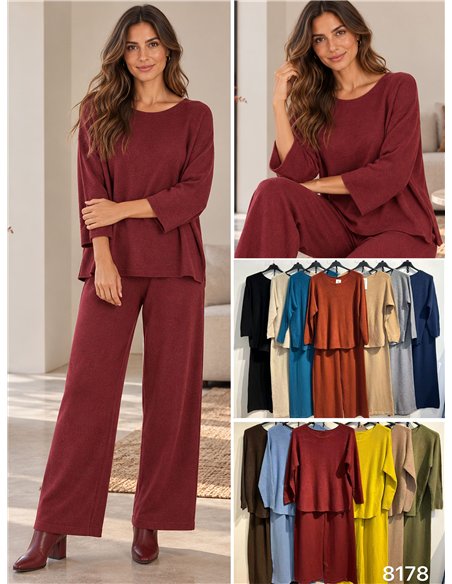 ensemble pull à col rond et pantalon à jambes larges