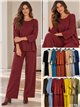 ensemble pull à col rond et pantalon à jambes larges