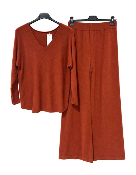 Ensemble pull à col V et pantalon large