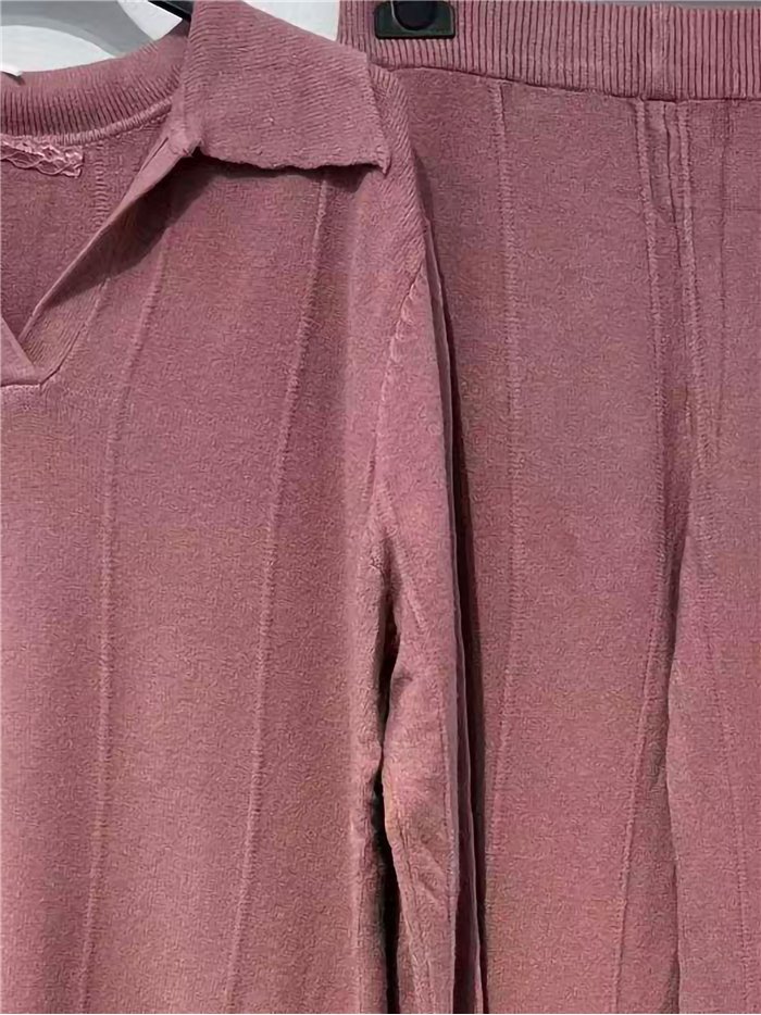 Conjunto jersey cuello polo y pantalón wide leg
