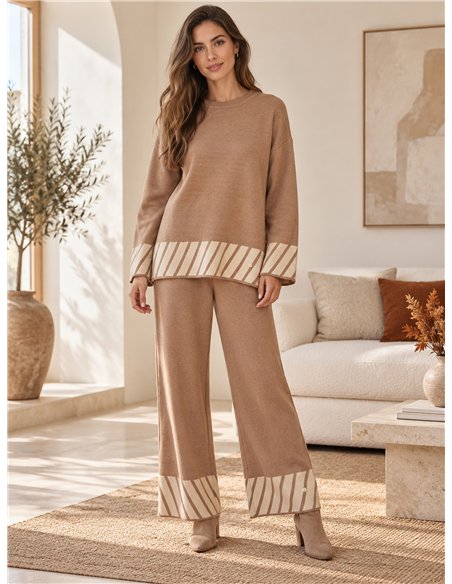 Ensemble maillot à rayures diagonales et pantalon large
