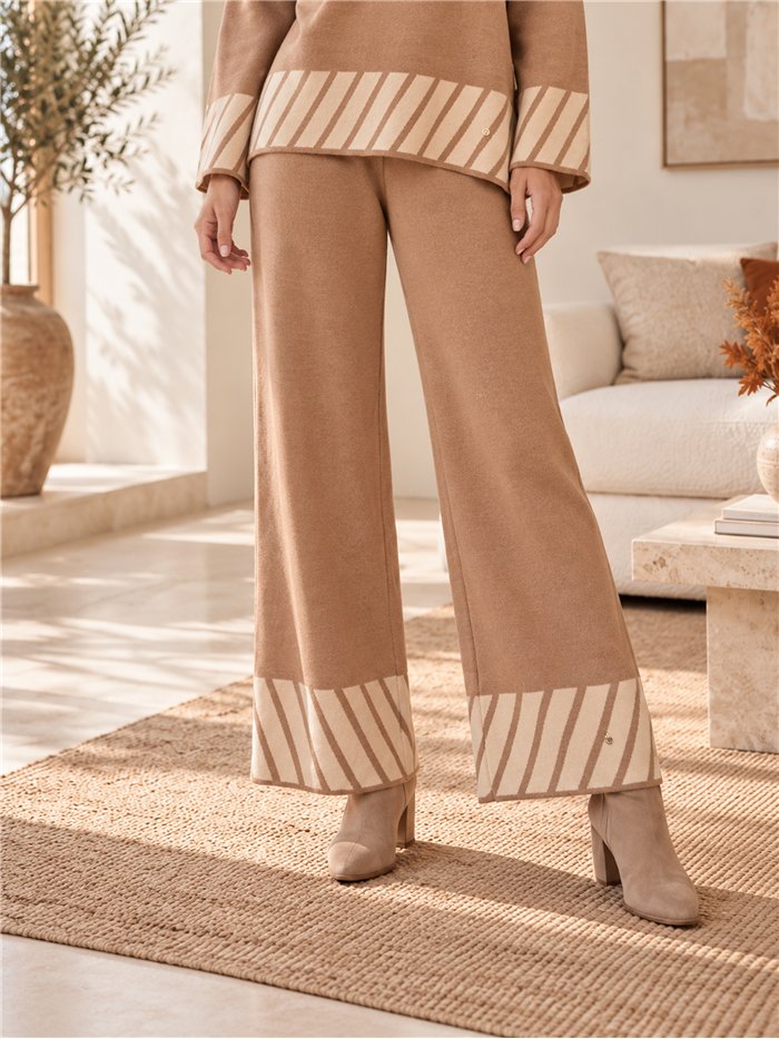 Ensemble maillot à rayures diagonales et pantalon large