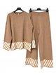 Ensemble maillot à rayures diagonales et pantalon large