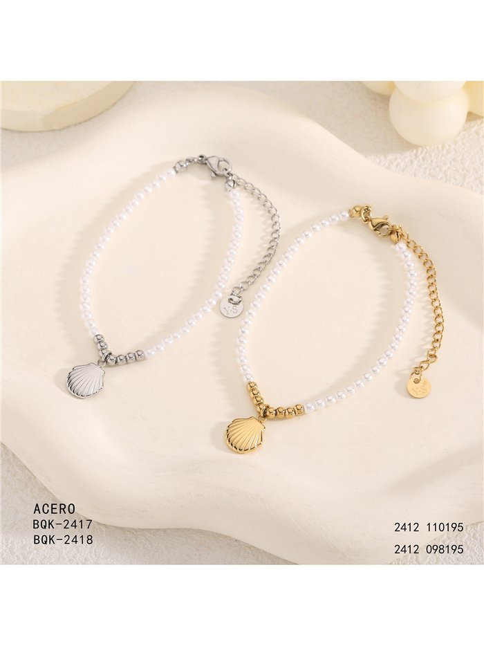 Pulsera de cuentas tipo perla con colgante de concha