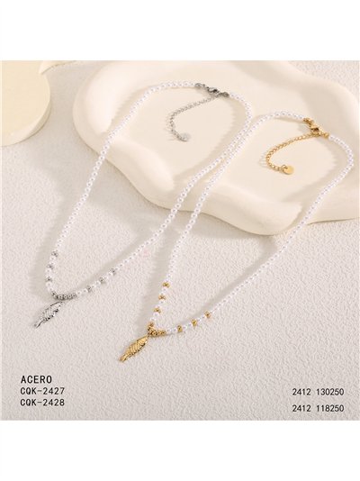 Collier de perles nacrées avec pendentif poisson 2