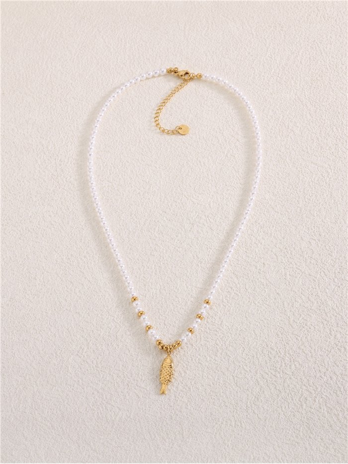 Collier de perles nacrées avec pendentif poisson