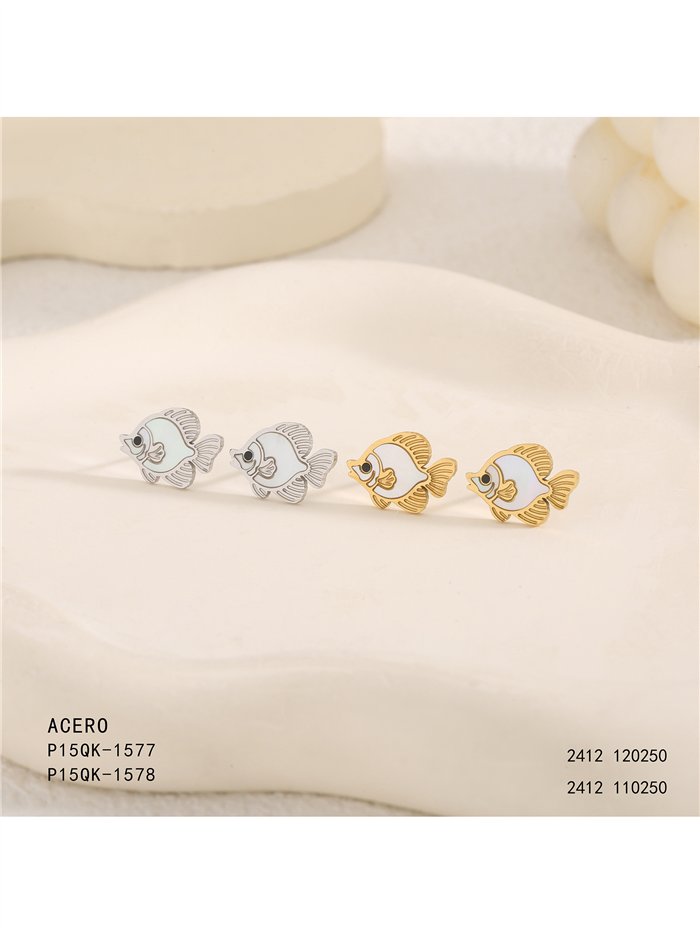 Boucles d'oreilles en forme de poisson, émail blanc