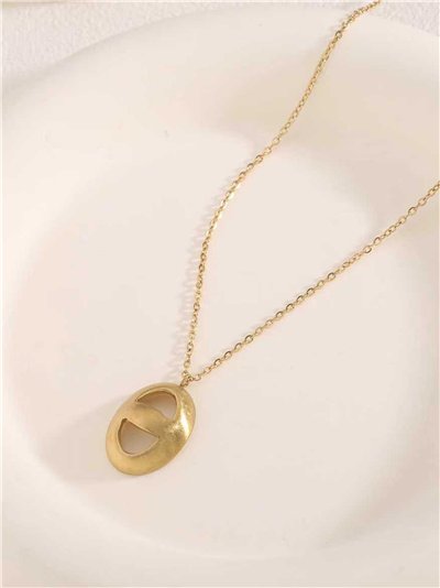 Collier médaillon ovale ajouré à finition satinée en acier