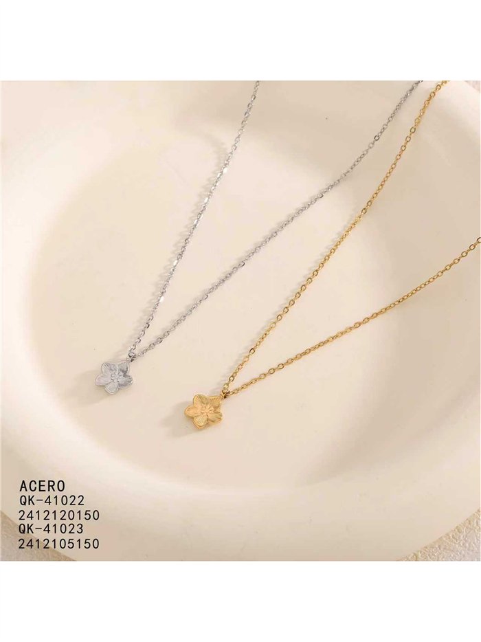 Collar flor de acero