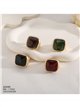 Quadratischer Ring mit Harz