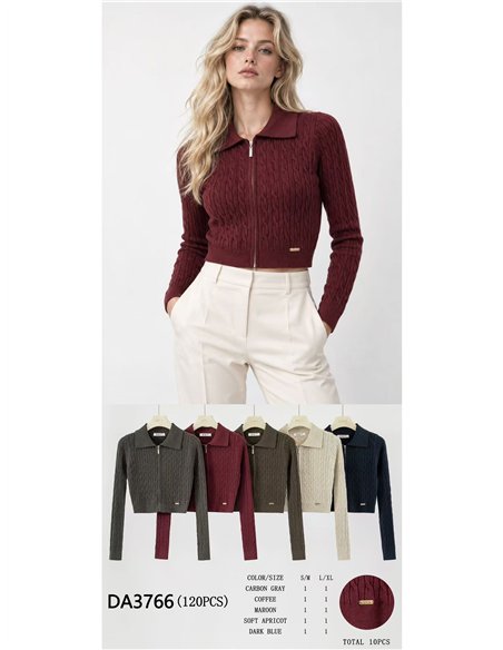 Chaqueta corta trenzada cremallera