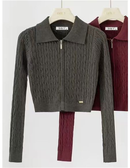 Chaqueta corta trenzada cremallera