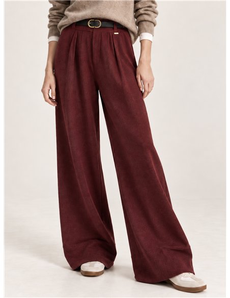 Pantalón wide leg de punto con cinturón