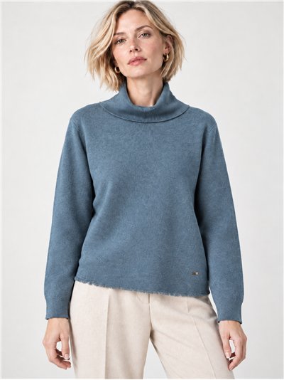 Roll neck sweater with frayed hem