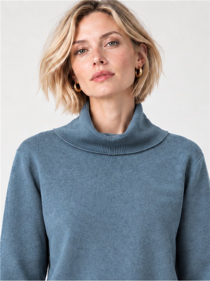 Roll neck sweater with frayed hem