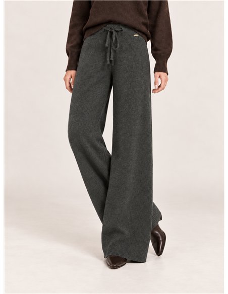 Strukturierte, weite Hose mit Ordon