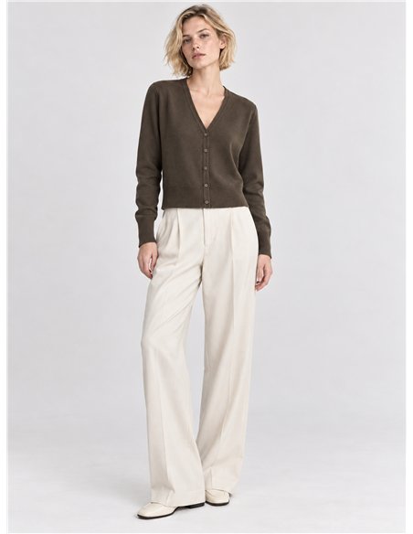 Giacca corta in maglia con scollo a V