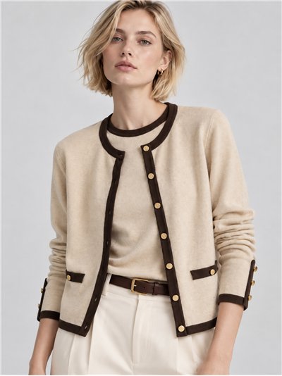 Set aus kontrastierender Strickjacke und Oberteil