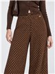 pantaloni a gamba larga a pois