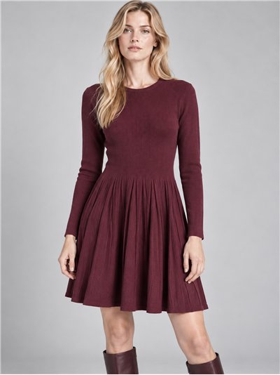 Vestido de punto falda evasé