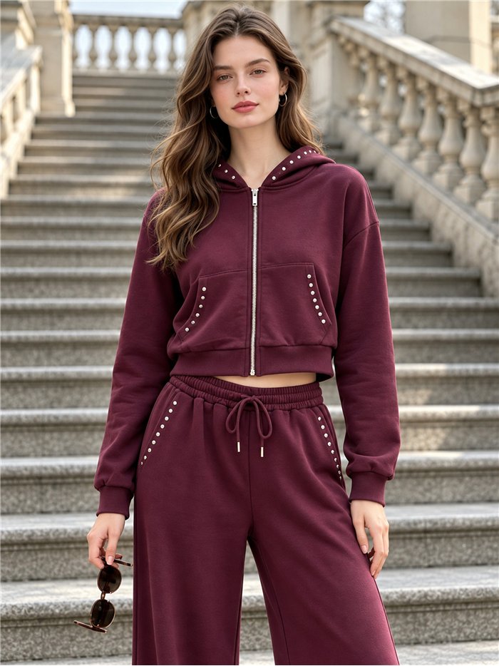 Pantalón de chándal wide leg con tachuelas
