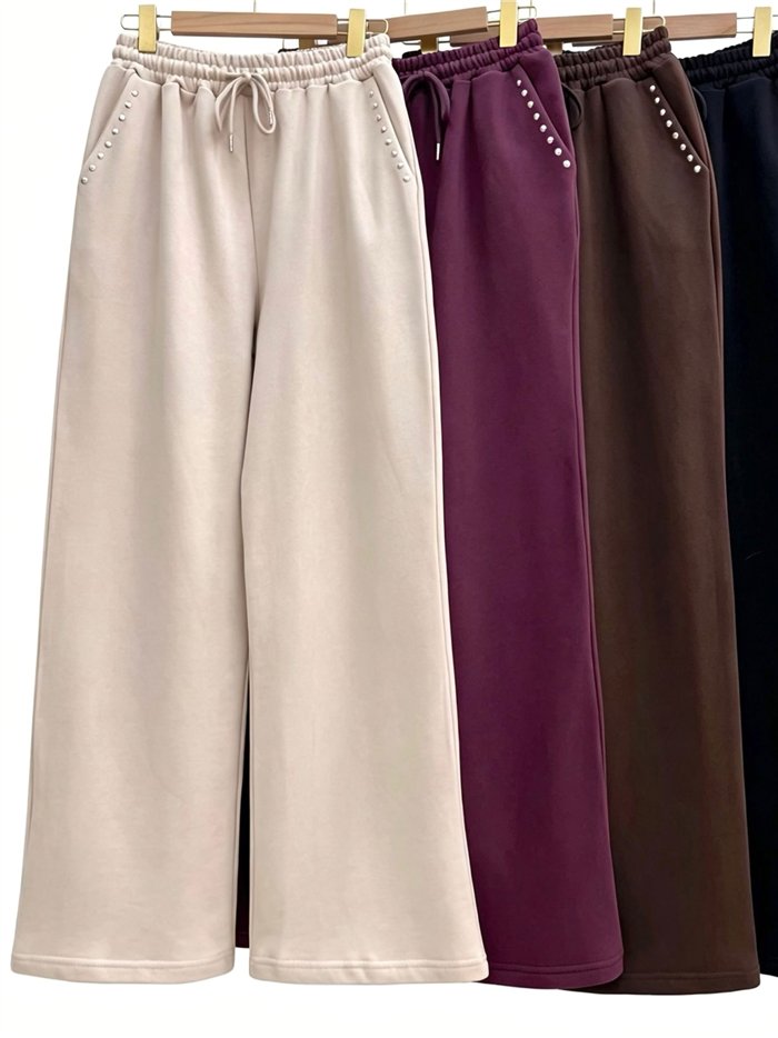 Pantalón de chándal wide leg con tachuelas