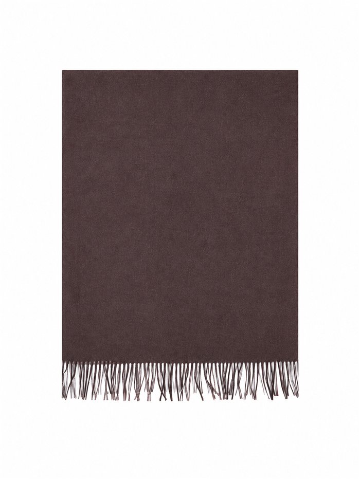 Plain fringe scarf