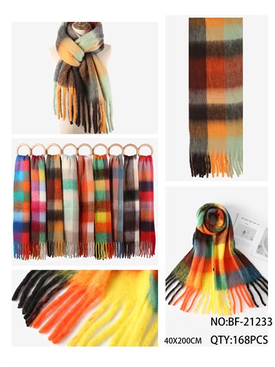 Écharpe à carreaux multicolores avec franges épaisses 2