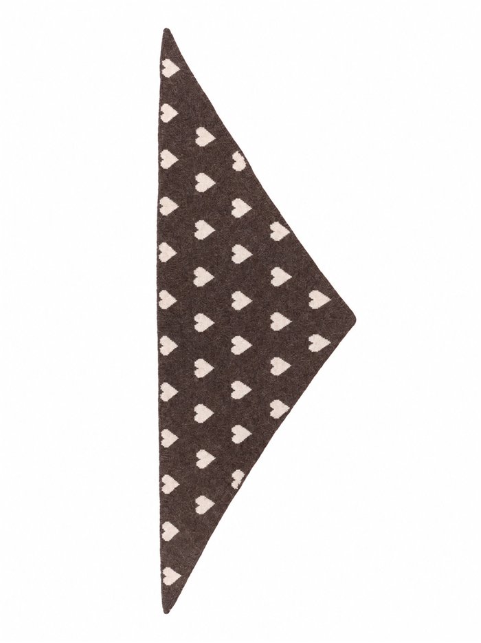 Lenço triangular com corações