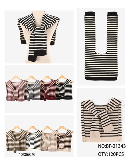 Gestreifter Strickschal mit Pullover-Effekt