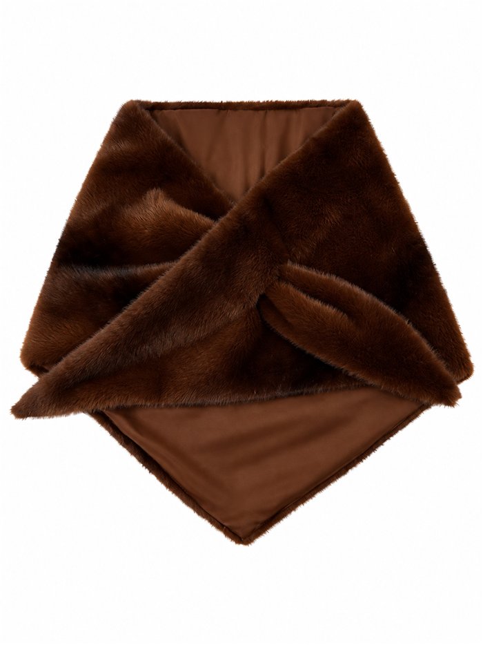 Estola triangular de pelo