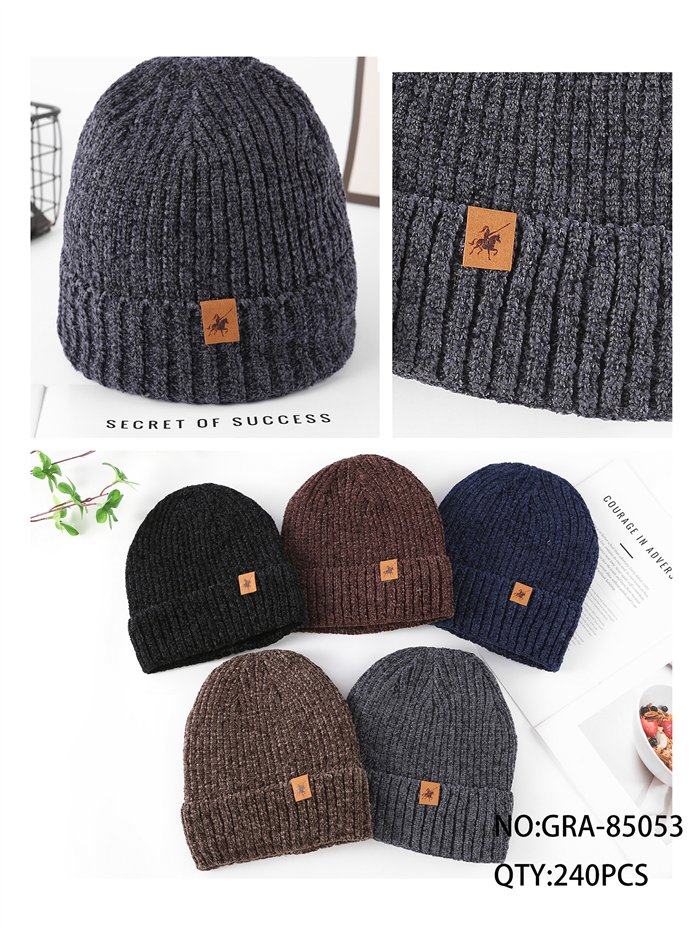 Gorro de punto chenilla con parche